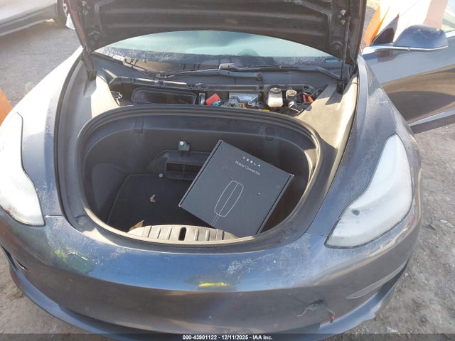 2019 TESLA MODEL 3 5YJ3E1EB5KF418119 Photo 9