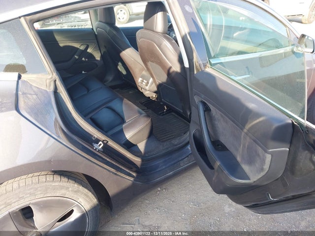 2019 TESLA MODEL 3 5YJ3E1EB5KF418119 Photo 7