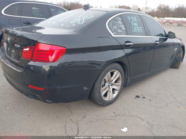 2012 BMW 528I WBAXH5C58CDW11657 Photo 3