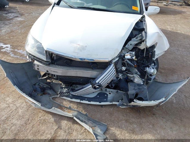 2005 Acura Rl 3.5 მანქანა იყიდება აუქციონზე, vin: JH4KB16575C003686, აუქციონის ნომერი: 43901484