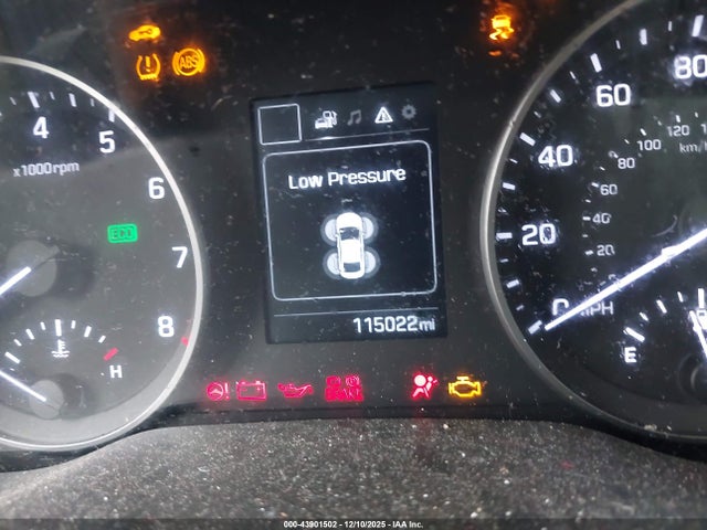 Продаж на аукціоні авто 2018 Hyundai Elantra Sel, vin: 5NPD84LF0JH336740, номер лоту: 43901502