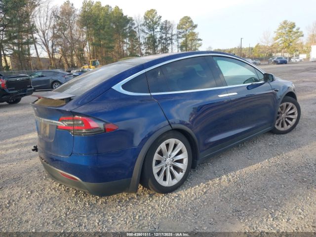 2017 TESLA MODEL X 5YJXCDE21HF055836 Photo 3