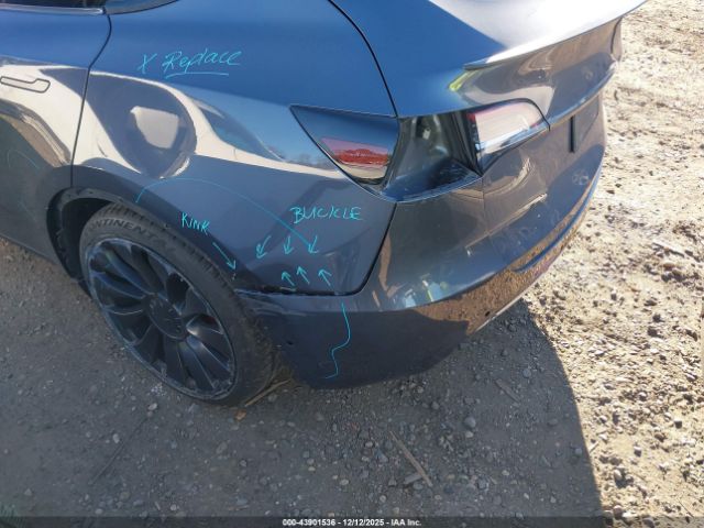 2022 TESLA MODEL Y 7SAYGDEF5NF500654 Photo 5