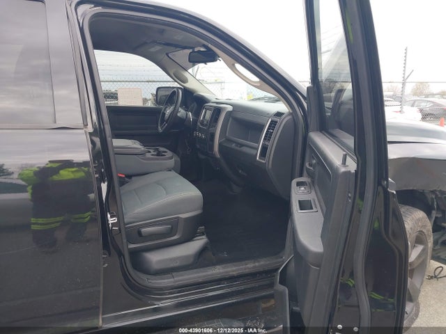 43901606 :رقم المزاد ، 3C6RR7KT0GG374103 vin ، 2016 Ram 1500 Express مزاد بيع