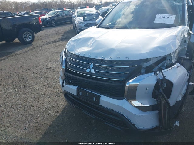 2022 MITSUBISHI OUTLANDER JA4J4TA88NZ082894 Photo 5