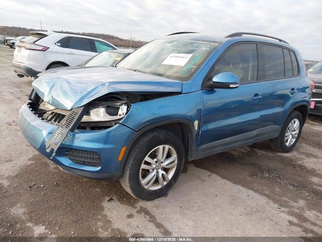 2017 VOLKSWAGEN TIGUAN WVGAV7AXXHK004093 Photo 1