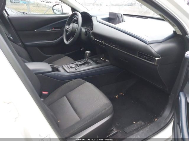 2021 MAZDA CX-30 3MVDMAAL5MM256334 Photo 4