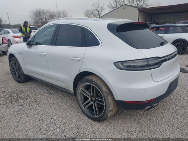 2020 PORSCHE MACAN WP1AB2A50LLB36070 Photo 2