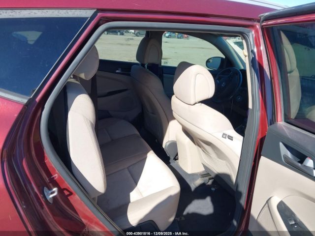 2018 HYUNDAI TUCSON KM8J33A48JU641286 Photo 7