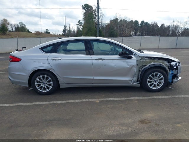 Ford FUSION S 2017 3FA6P0G78HR126228 Image 14