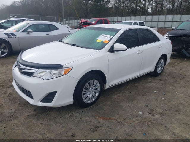 2014 TOYOTA CAMRY 4T1BF1FK4EU869377 Photo 1