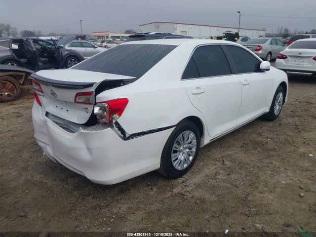 2014 TOYOTA CAMRY 4T1BF1FK4EU869377 Photo 3