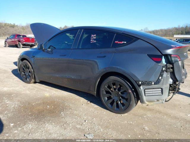 2023 TESLA MODEL Y 7SAYGDEE9PA044441 Photo 2