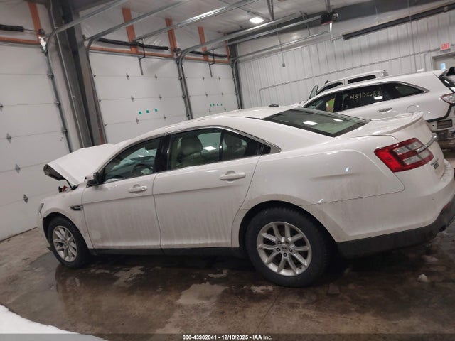 1FAHP2E81GG141689 Ford TAURUS SEL