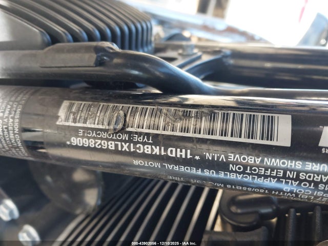 2020 HARLEY-DAVIDSON FLHX 1HD1KBC1XLB628606 Photo 9