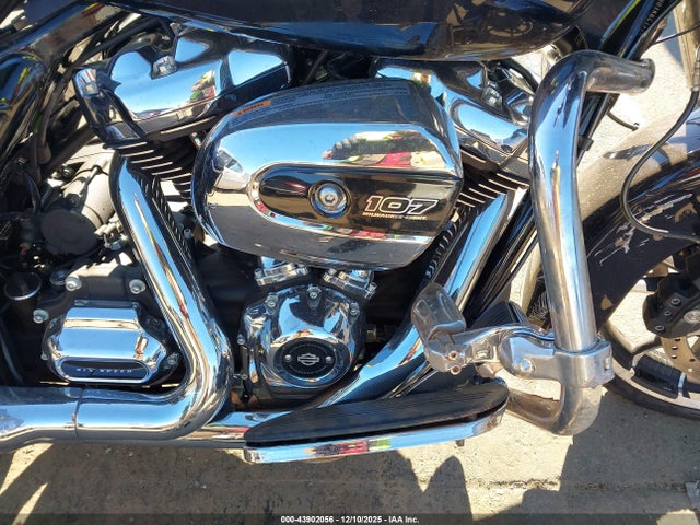 2020 HARLEY-DAVIDSON FLHX 1HD1KBC1XLB628606 Photo 7