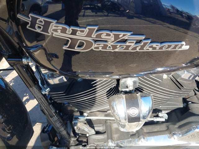 2020 HARLEY-DAVIDSON FLHX 1HD1KBC1XLB628606 Photo 8