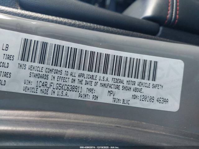 2019 JEEP GRAND CHEROKEE 1C4RJFLG5KC638911 Photo 8