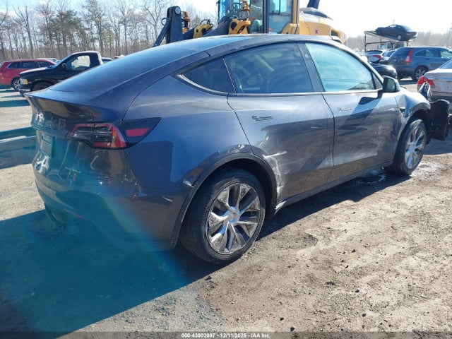 2023 TESLA MODEL Y 7SAYGDEE7PF883698 Photo 3