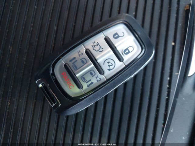 2019 CHRYSLER PACIFICA 2C4RC1EG3KR590181 Photo 10