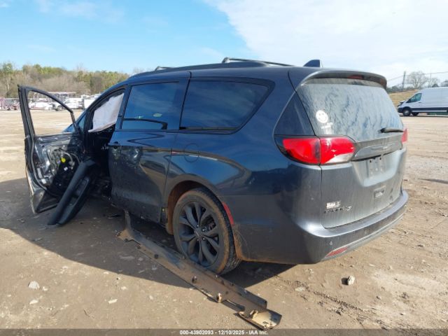 2019 CHRYSLER PACIFICA 2C4RC1EG3KR590181 Photo 2