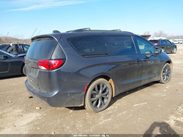 2019 CHRYSLER PACIFICA 2C4RC1EG3KR590181 Photo 3