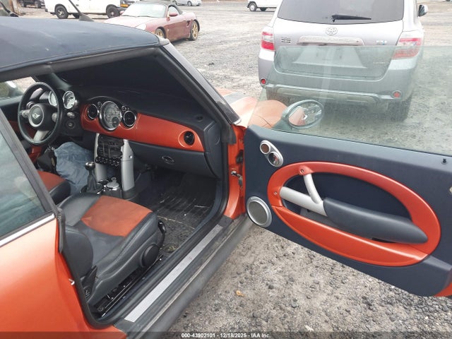 2005 MINI COOPER S WMWRH33495TF81939 Photo 4