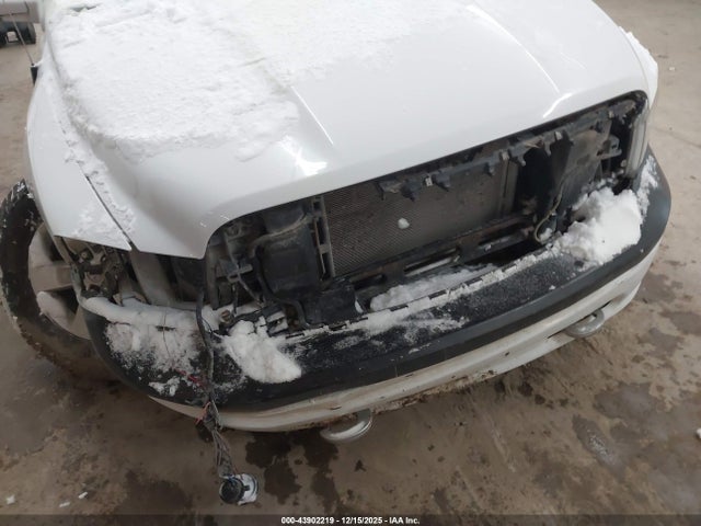 43902219 :رقم المزاد ، 1C6RR7FT6FS737408 vin ، 2015 Ram 1500 Tradesman مزاد بيع