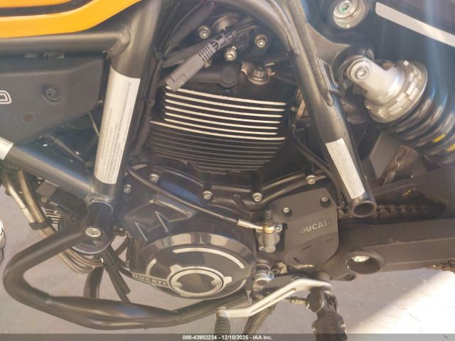 2022 DUCATI SCRAMBLER ML0KAFCP8NT001081 Photo 8