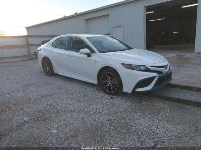2022 TOYOTA CAMRY 4T1G11BK2NU058073