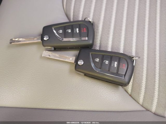 2022 TOYOTA CAMRY 4T1G11BK2NU058073 Photo 10