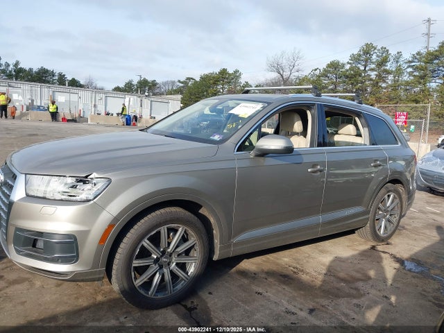 43902241 :رقم المزاد ، WA1LAAF70HD025404 vin ، 2017 Audi Q7 3.0t Premium مزاد بيع