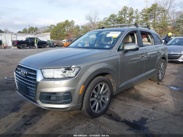 43902241 :رقم المزاد ، WA1LAAF70HD025404 vin ، 2017 Audi Q7 3.0t Premium مزاد بيع