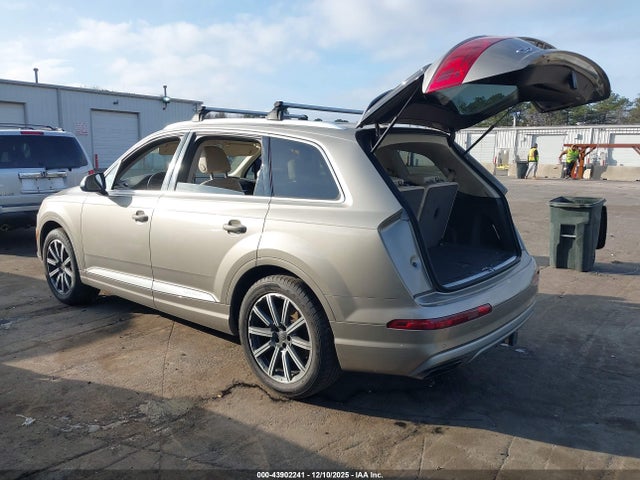 43902241 :رقم المزاد ، WA1LAAF70HD025404 vin ، 2017 Audi Q7 3.0t Premium مزاد بيع