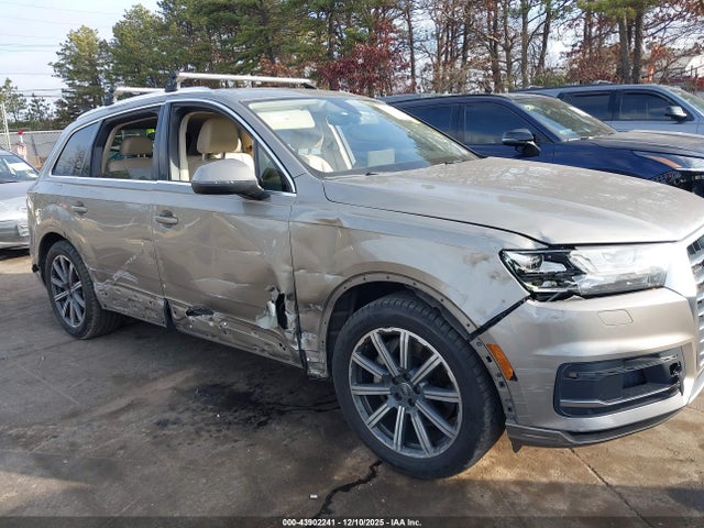 43902241 :رقم المزاد ، WA1LAAF70HD025404 vin ، 2017 Audi Q7 3.0t Premium مزاد بيع