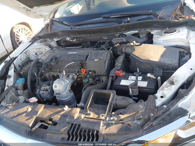 1HGCR2F30GA058955 Honda ACCORD LX