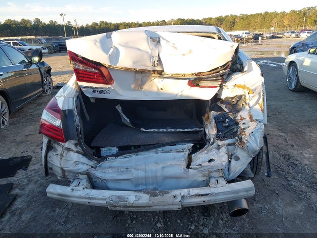 1HGCR2F30GA058955 Honda ACCORD LX