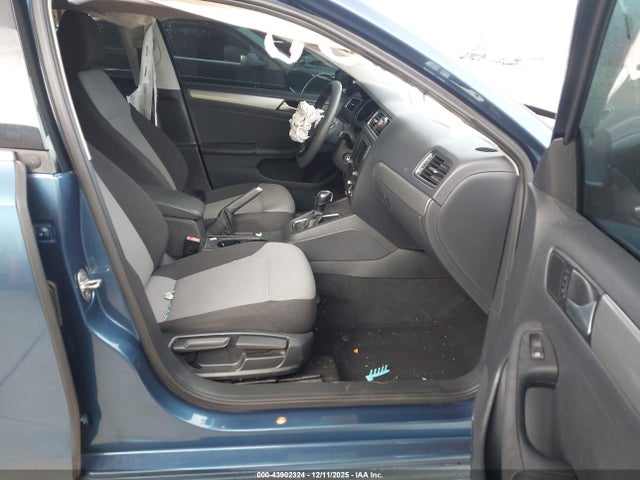 Aukcja sprzedaży 2017 Volkswagen Jetta 1.4t S, vin: 3VW2B7AJ4HM262970, numer aukcji: 43902324