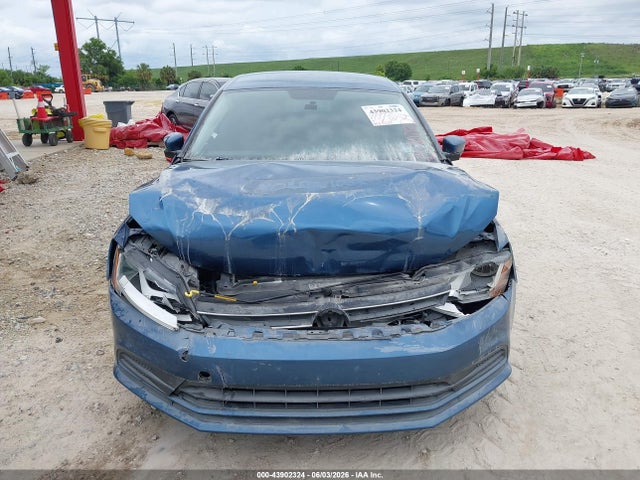 Aukcja sprzedaży 2017 Volkswagen Jetta 1.4t S, vin: 3VW2B7AJ4HM262970, numer aukcji: 43902324