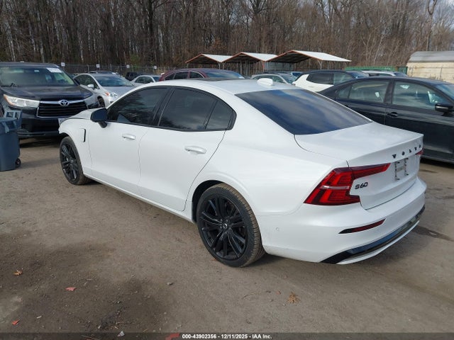 2024 VOLVO S60 RECHARGE PLUG-IN HYBRID 7JRH60FHXRG316428 Photo 2