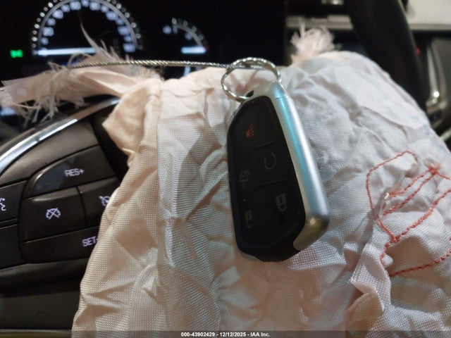 2017 CADILLAC XT5 1GYKNBRS4HZ138622 Photo 10