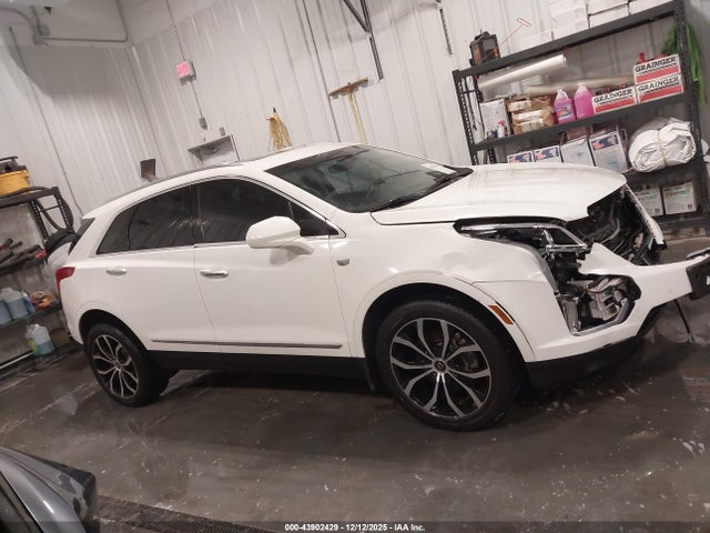 1GYKNBRS4HZ138622 Cadillac XT5 LUXURY