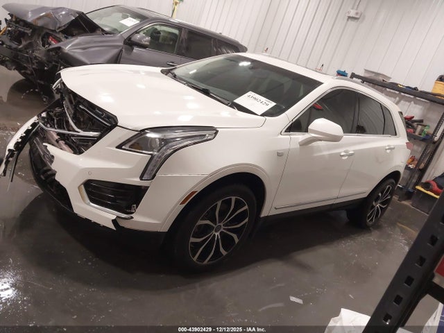 1GYKNBRS4HZ138622 Cadillac XT5 LUXURY