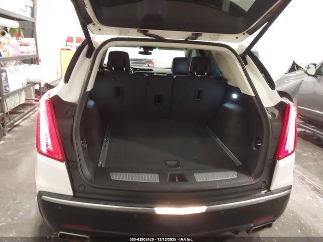 1GYKNBRS4HZ138622 Cadillac XT5 LUXURY