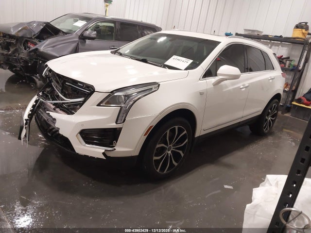 2017 CADILLAC XT5 1GYKNBRS4HZ138622 Photo 1