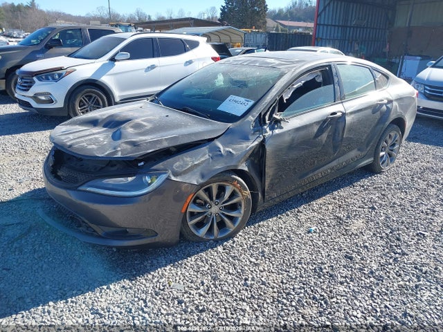 Chrysler 200 S 2015 1C3CCCBB5FN542523 Image 2