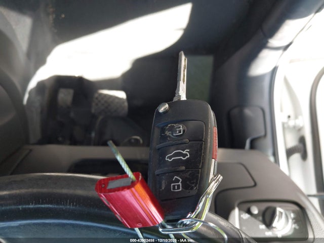 2017 AUDI A3 WAUAUGFF7H1056033 Photo 10