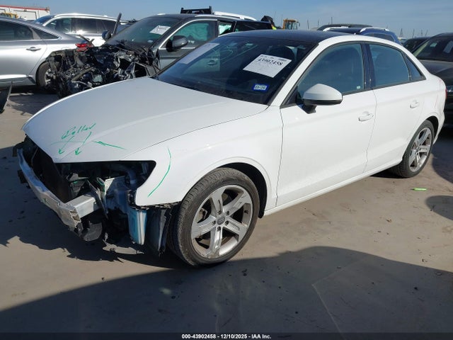 2017 AUDI A3 WAUAUGFF7H1056033 Photo 1