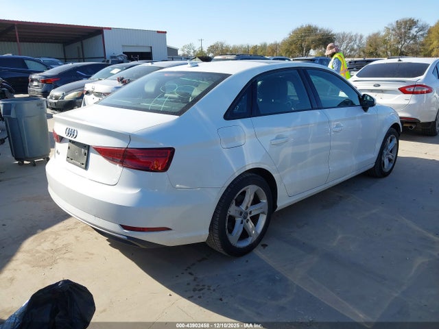 2017 AUDI A3 WAUAUGFF7H1056033 Photo 3