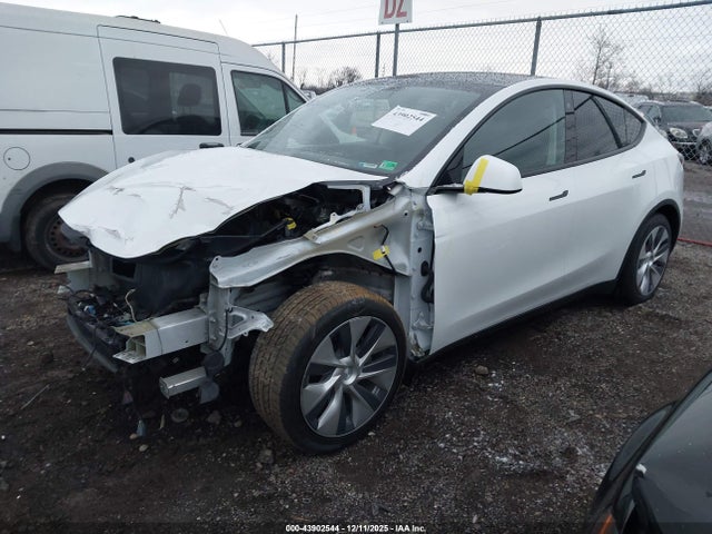 2022 TESLA MODEL Y 7SAYGDEE1NF358519 Photo 1